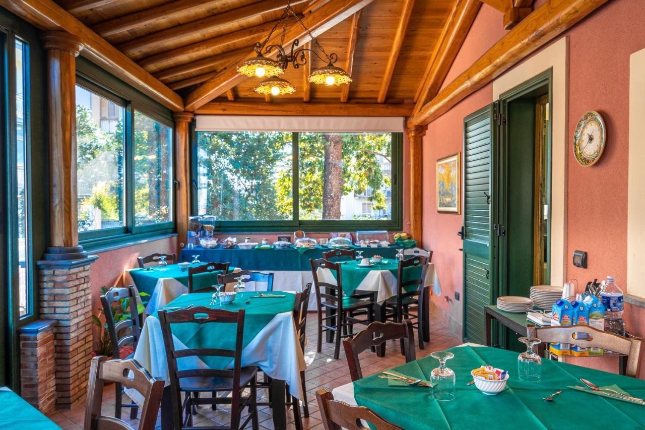 Alhambra - Guest House Di Charme Джаре Екстериор снимка