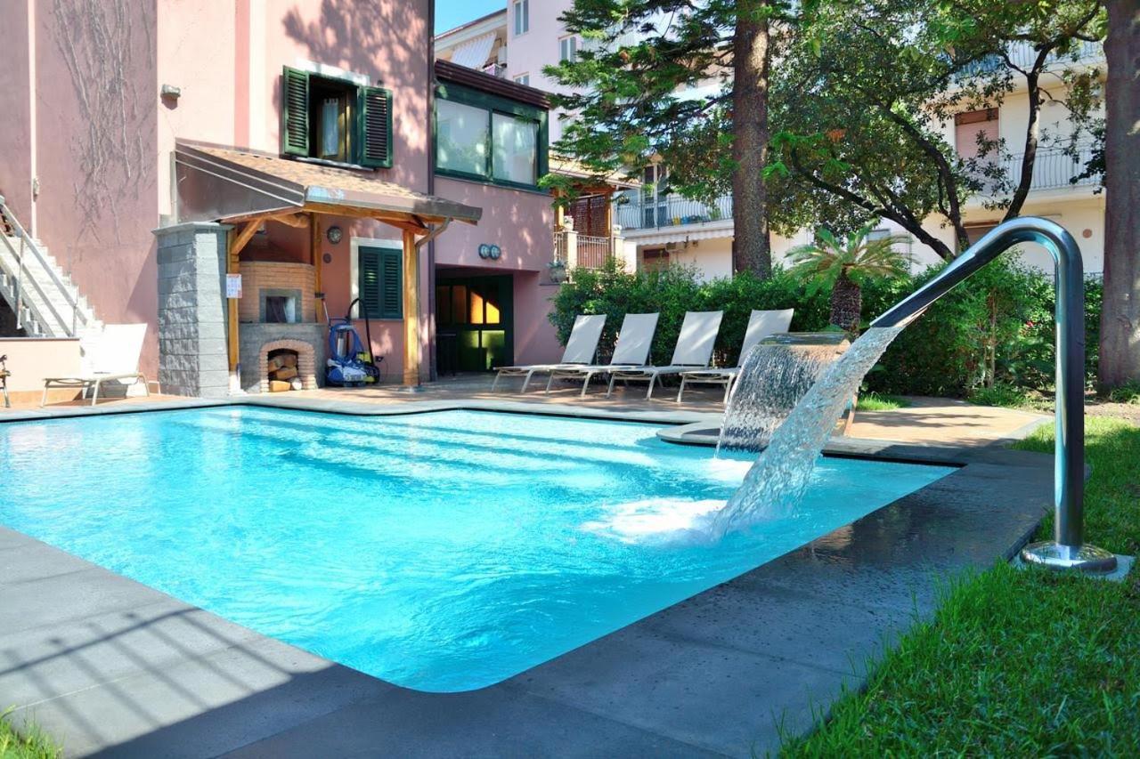 Alhambra - Guest House Di Charme Джаре Екстериор снимка