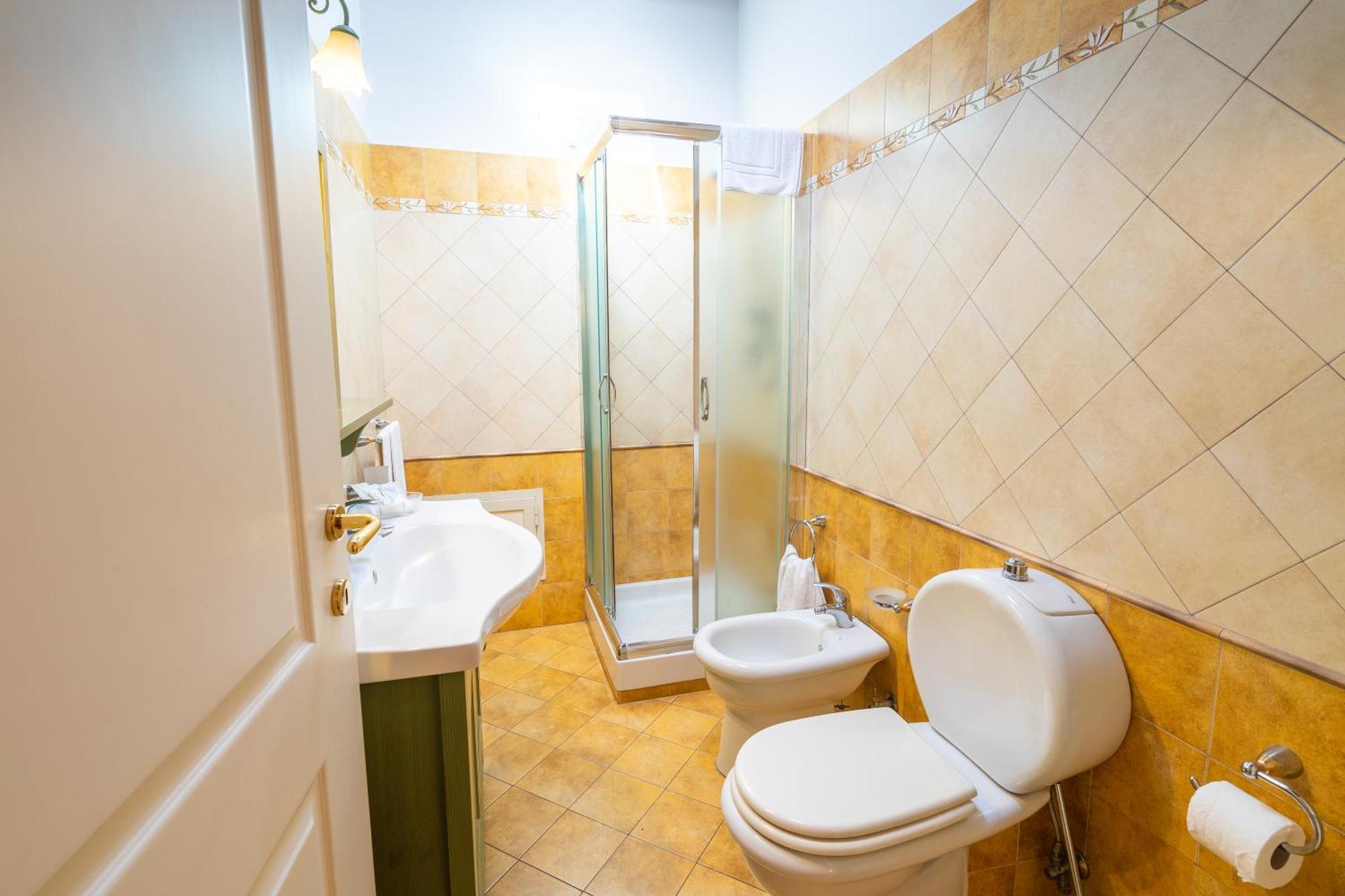 Alhambra - Guest House Di Charme Джаре Екстериор снимка